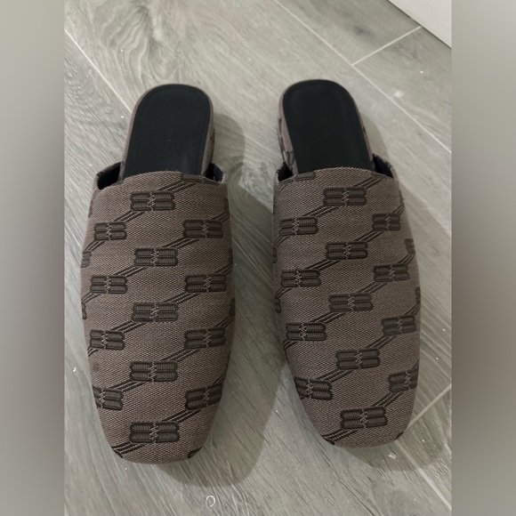 Balenciaga BB monogramed mules - Picture 6 of 10